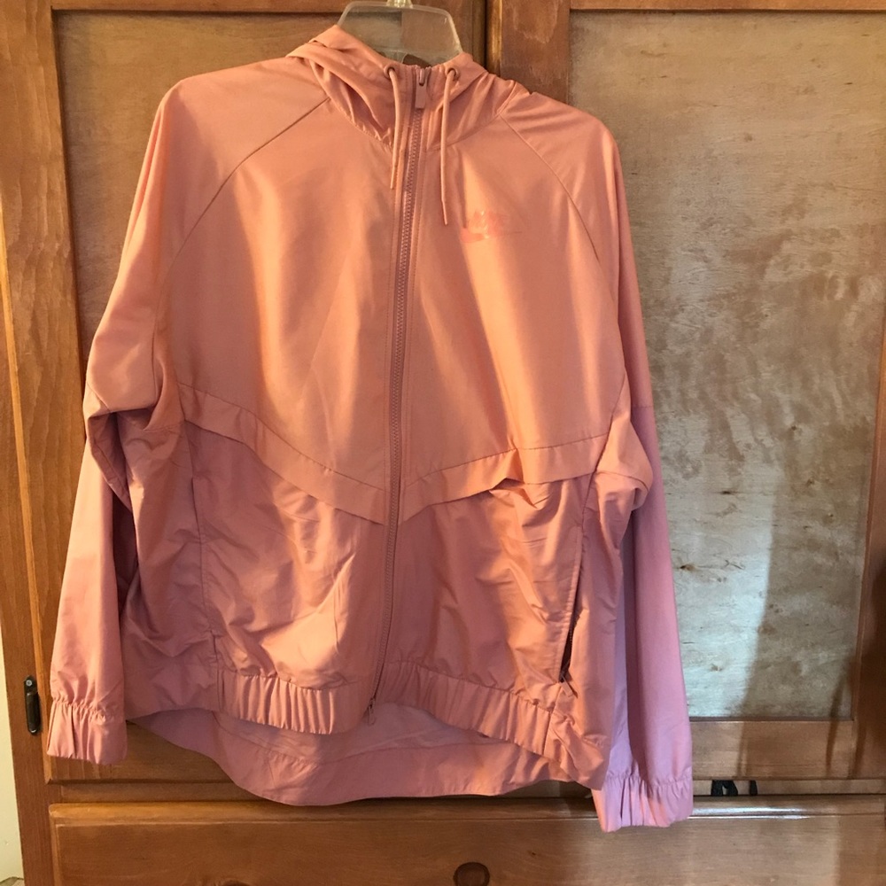 Nike women’s windbreaker XL